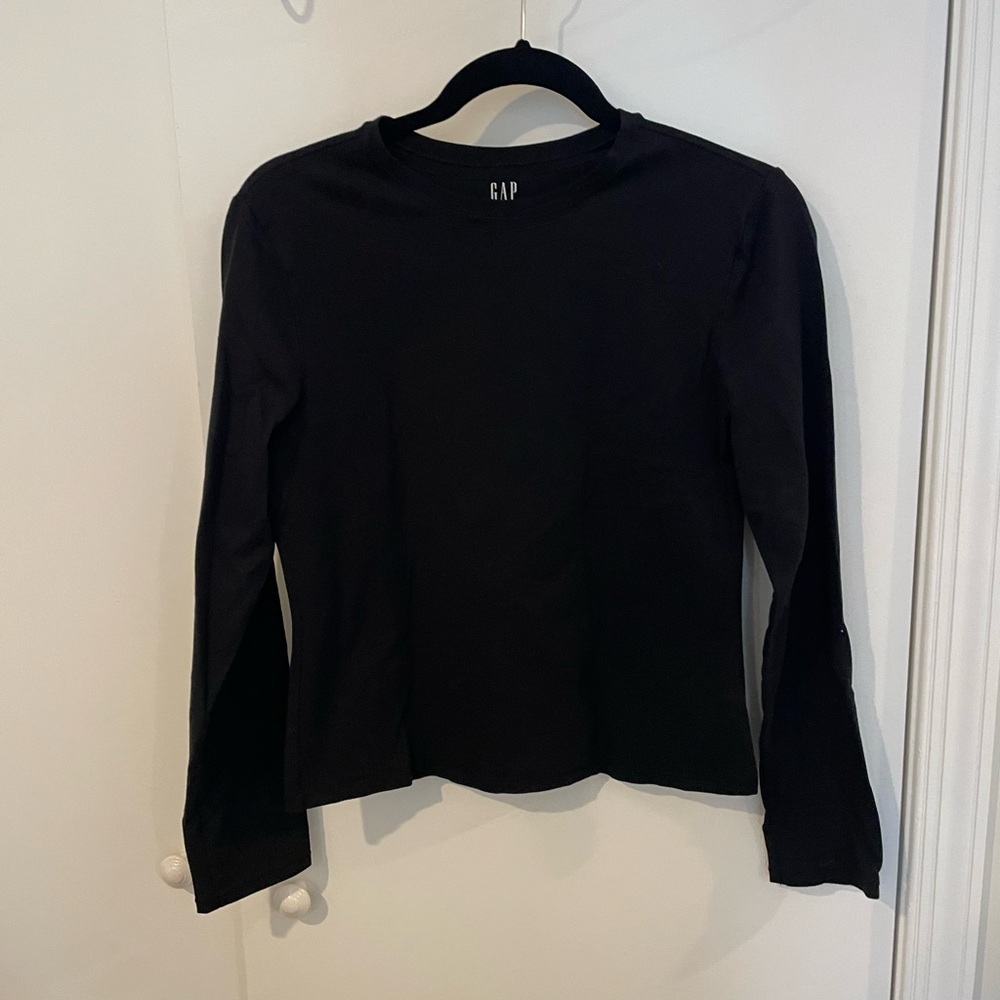 GAP Women's Classic Black Long Sleeve Tee